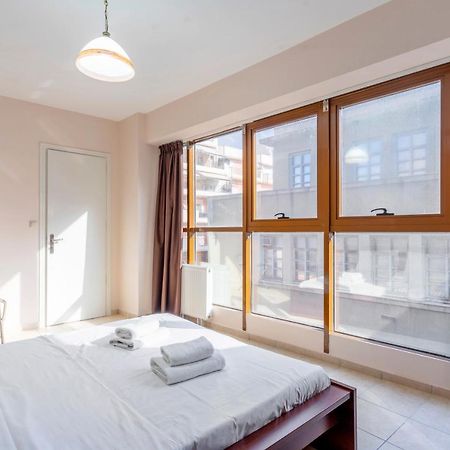 2 Bedroom Renovated Apartment With A View Афины Экстерьер фото