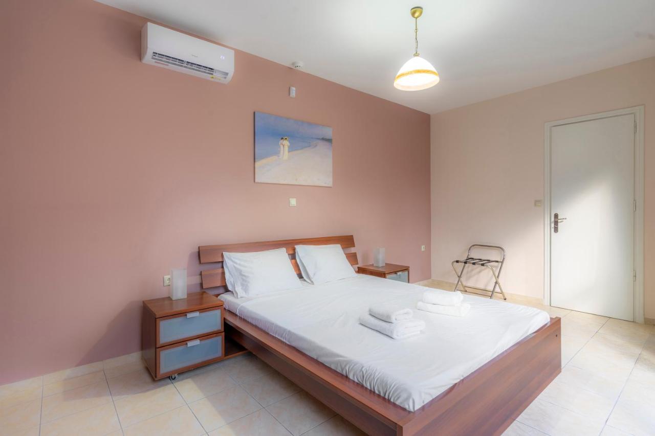 2 Bedroom Renovated Apartment With A View Афины Экстерьер фото
