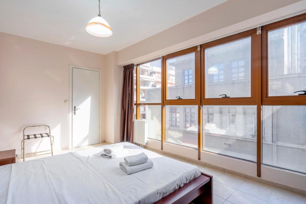 2 Bedroom Renovated Apartment With A View Афины Экстерьер фото