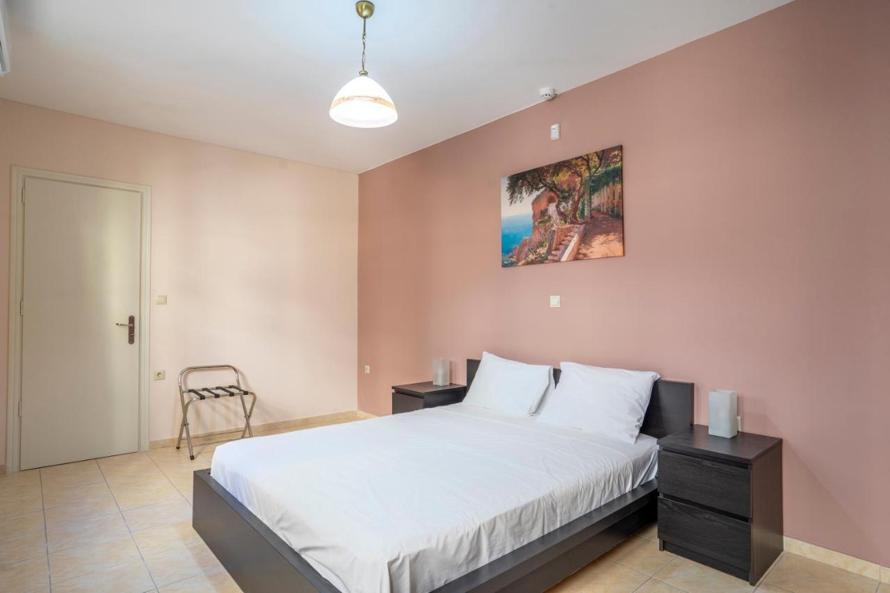 2 Bedroom Renovated Apartment With A View Афины Экстерьер фото